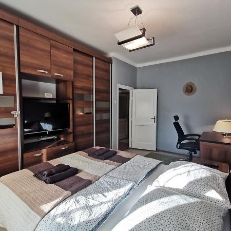 Smart Business Apartman Mişcolţ Exterior foto