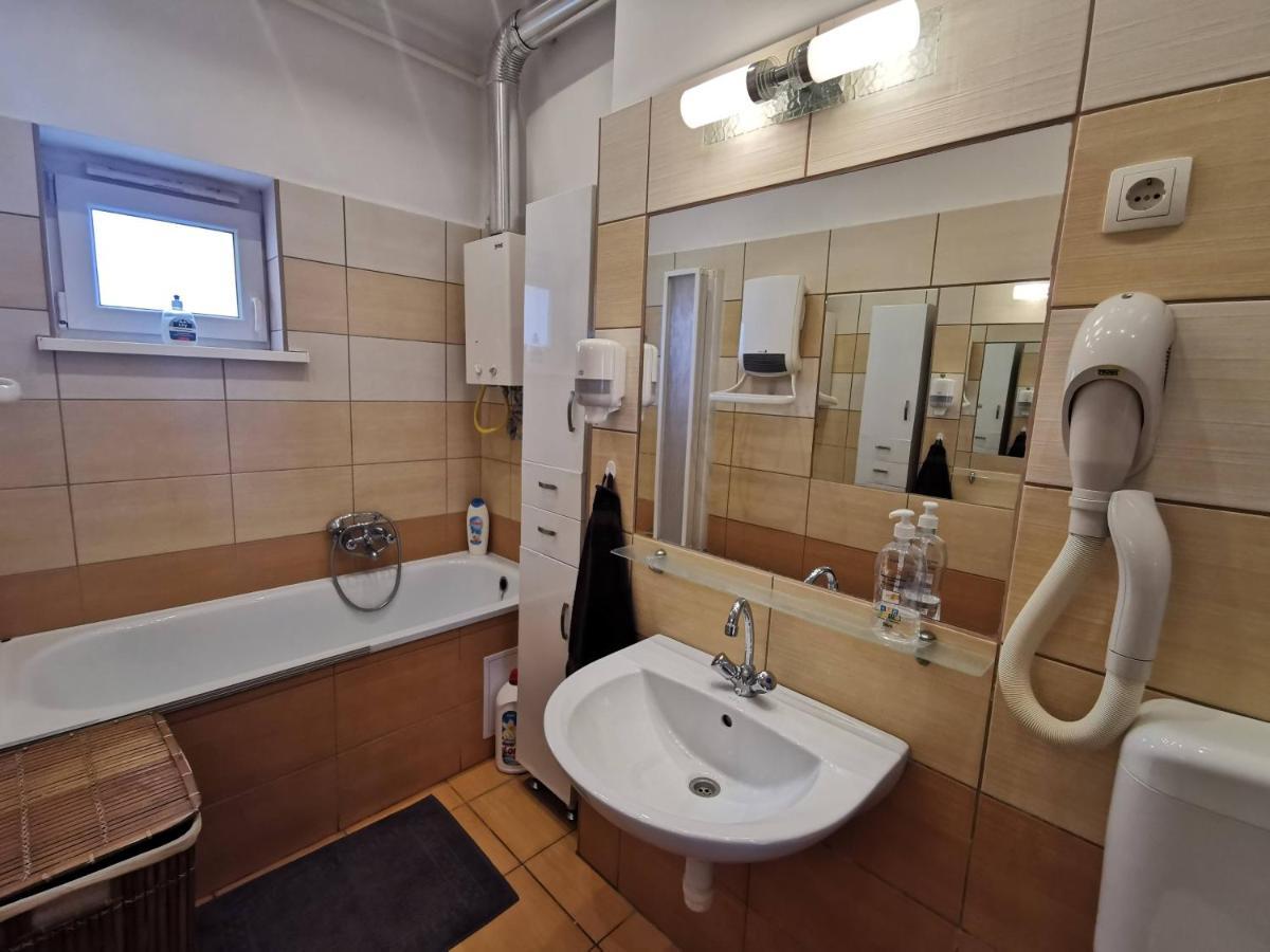 Smart Business Apartman Mişcolţ Exterior foto